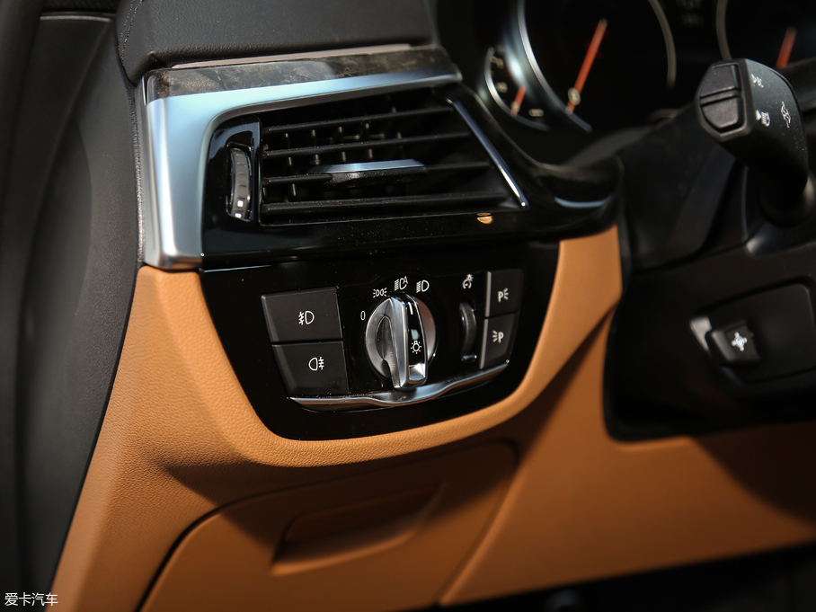 2018R5ϵ Ŀ 530Li  M\b