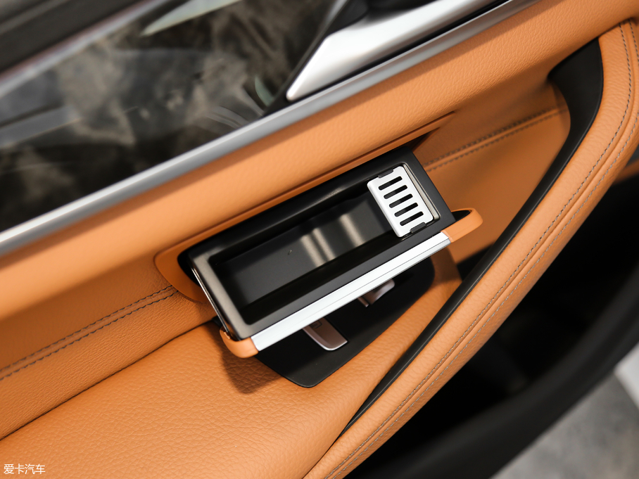 2018R5ϵ Ŀ 530Li  M\b