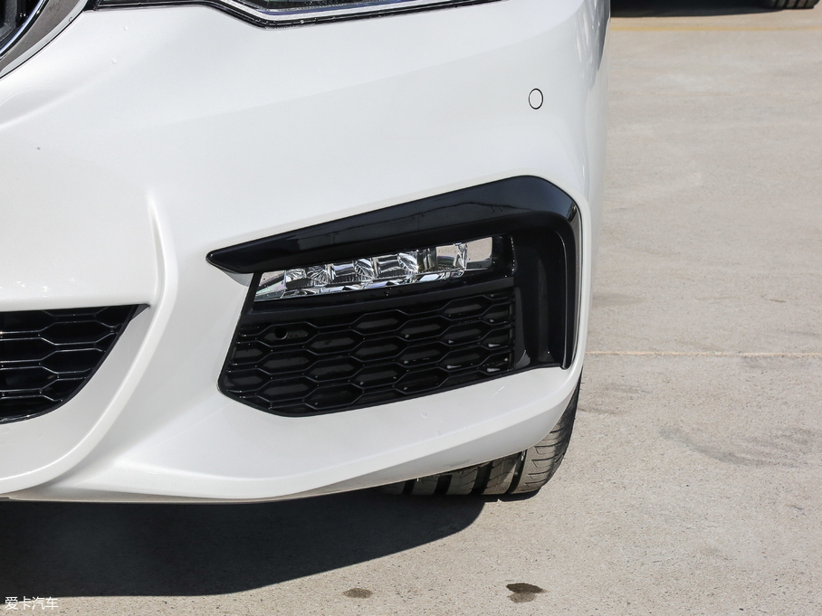 2018R5ϵ Ŀ 530Li xDrive M\b