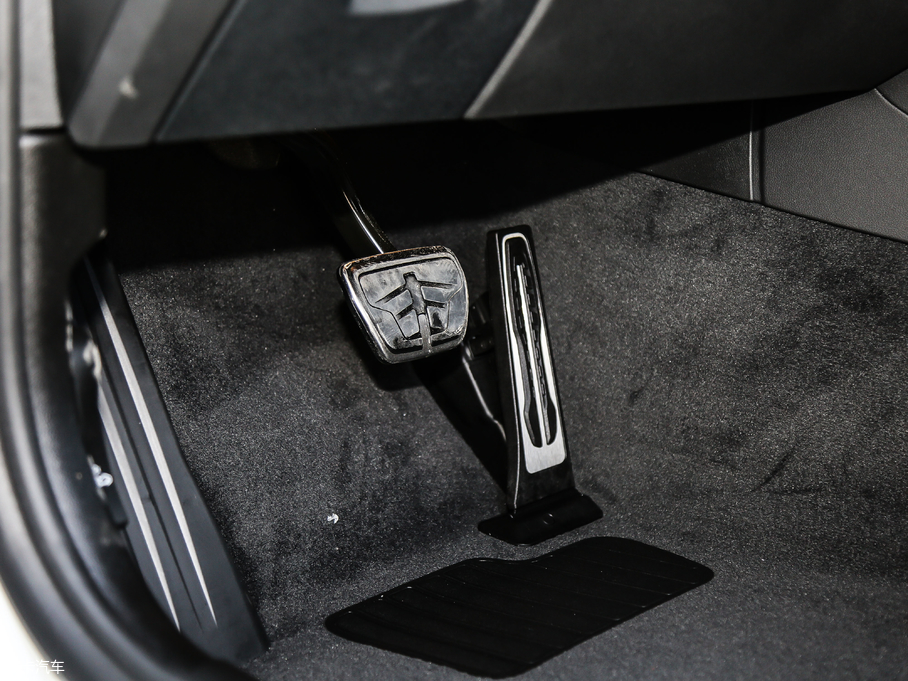 2018R5ϵ Ŀ 530Li xDrive M\b