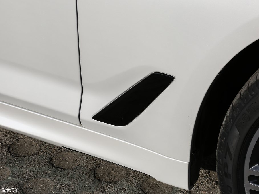 2018R5ϵ Ŀ 530Li I M\b