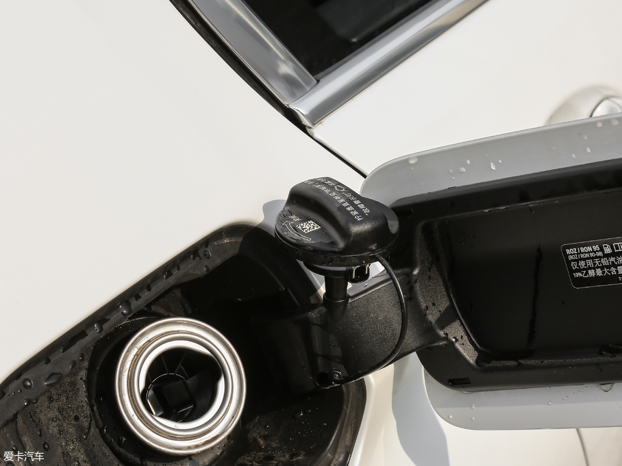 2018��R5ϵ �Ŀ� 525Li ���A���b