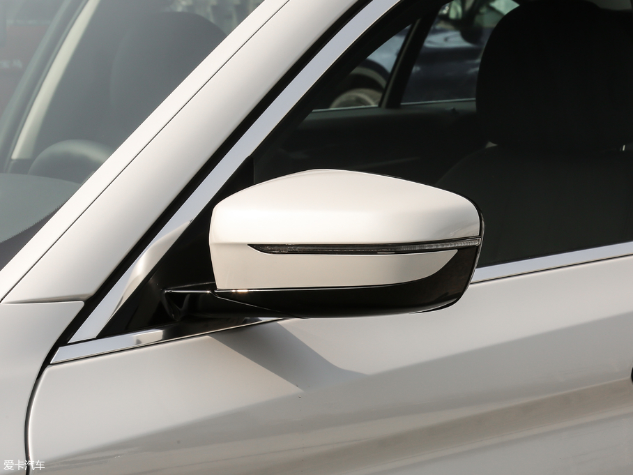 2018��R5ϵ �Ŀ� 525Li ���A���b