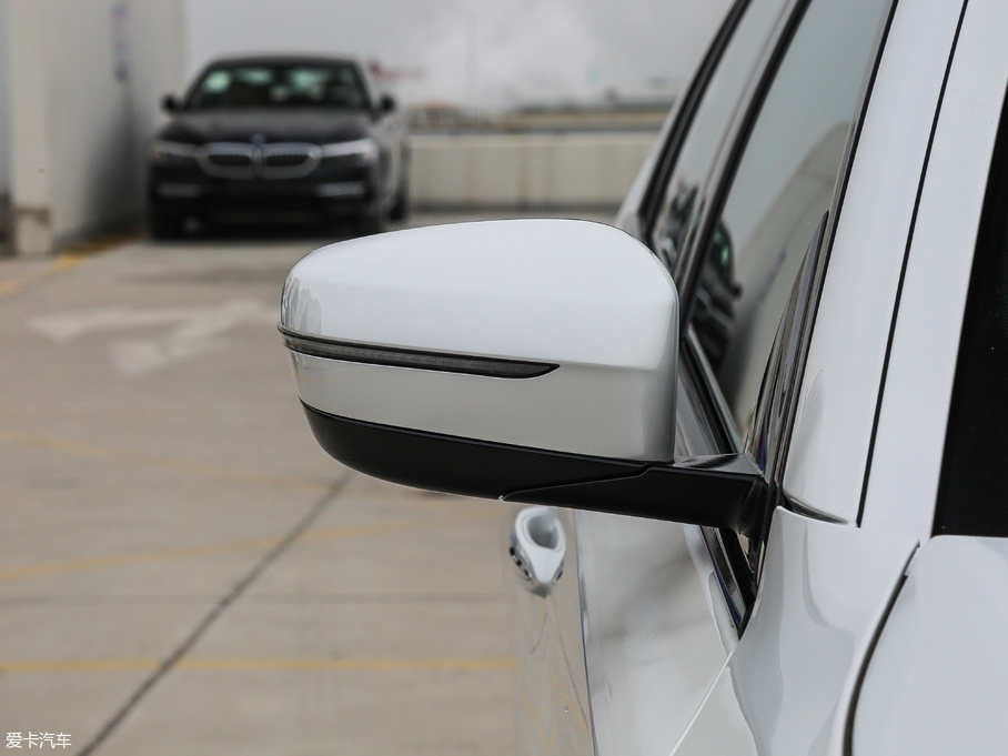 2018R5ϵ Ŀ 525Li M\b