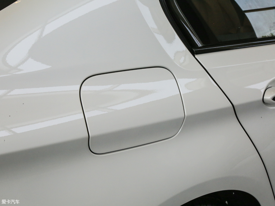 2018��R5ϵ 530Li xDrive ���A���b