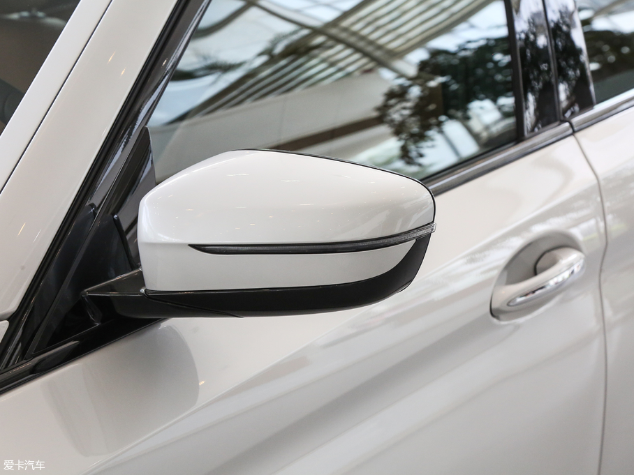 2018R5ϵ 530Li xDrive Ab