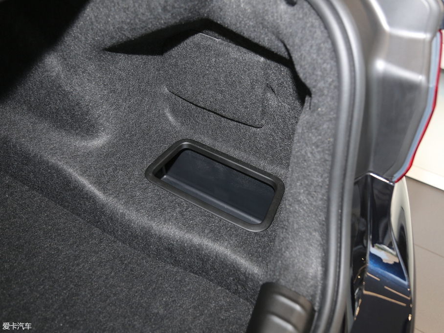 2018R5ϵ Ŀ 525Li M\b