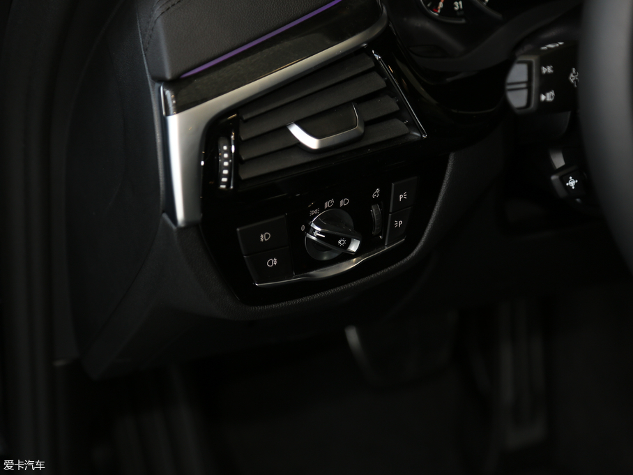 2018R5ϵ Ŀ 525Li M\b