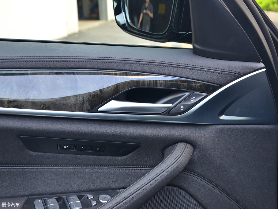 2018R5ϵ Ŀ 525Li M\b