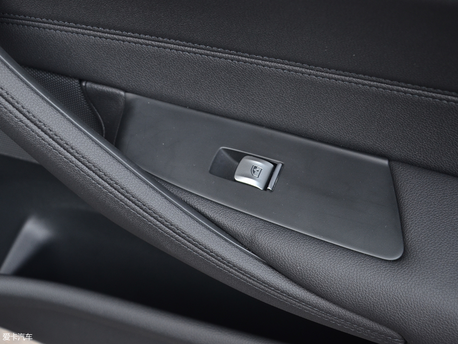 2018R5ϵ Ŀ 525Li M\b