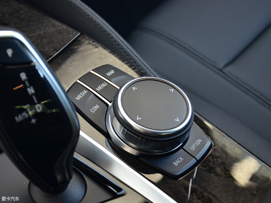 2018��R5ϵ �Ŀ� 525Li M�\�����b