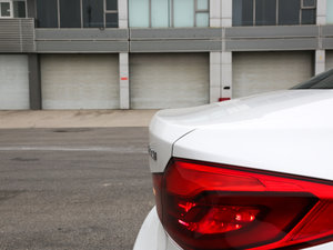 2018530Li xDrive M\b ^