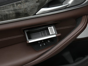 2018530Li xDrive M\b g