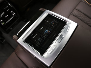 2018530Li xDrive M\b g