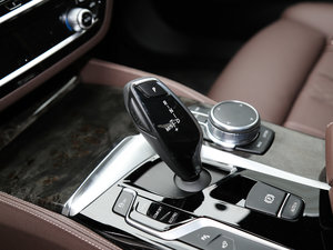 2018530Li xDrive M\b п؅^