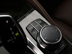 2018530Li xDrive M\b п؅^