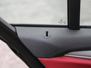 2018530Li I(lng) M\(yn)(dng)b g