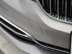 2018530Li xDrive Ab (ji)^