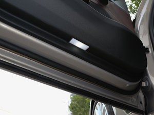 2018530Li xDrive Ab g