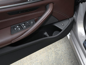 2018530Li xDrive Ab ǰTg