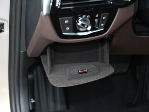 2018530Li xDrive Ab g