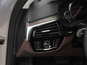 2018530Li xDrive Ab g