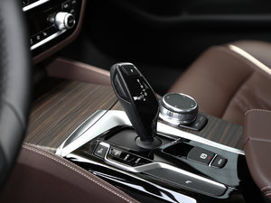 2018530Li xDrive Ab QU