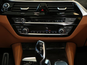 2018530Li  M\b п؅^