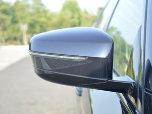 2018530Li xDrive M\b ^