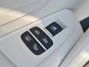 2018530Li xDrive M\b g