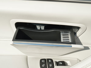 2018530Li xDrive M\b g