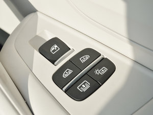 2018530Li xDrive M\(yn)(dng)b g