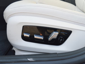 2018530Li xDrive M\b {{