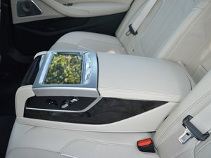 2018530Li xDrive M\b 