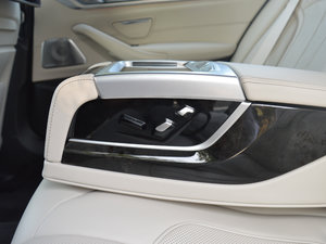 2018530Li xDrive M\b g