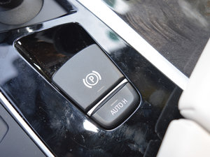 2018530Li xDrive M\b v܇Ƅ