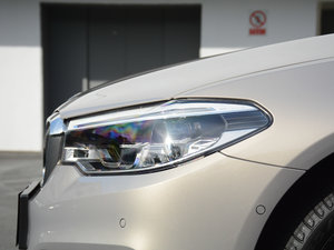 2018530Li xDrive Ab ^