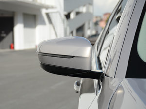 2018530Li xDrive Ab (x)(ji)^