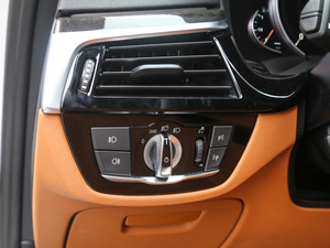 2018530Li  M\b п؅^