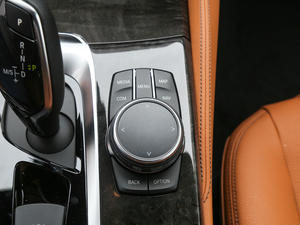 2018530Li  M\b п؅^