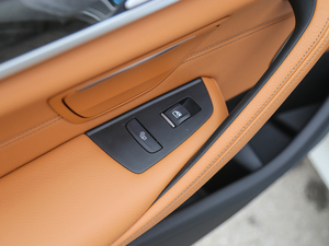 2018530Li  M\b п؅^