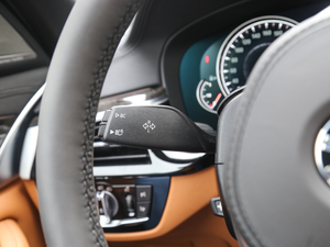 2018530Li  M\b п؅^