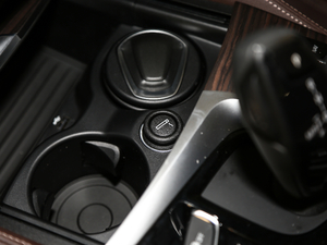 2018Ŀ 530Li I(lng) Ab g