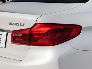 2018Ŀ 530Li xDrive M\b ^