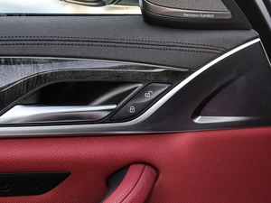 2018Ŀ 530Li xDrive M\b g