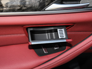 2018Ŀ 530Li xDrive M\b g