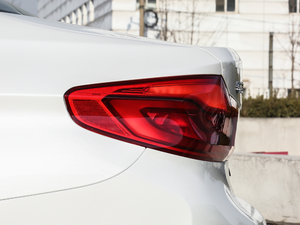 2018Ŀ 530Li I(lng) M\b (ji)^