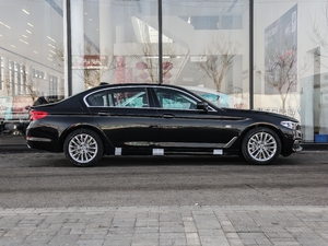2018Ŀ 530Li xDrive Ab w^