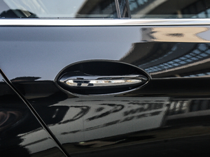 2018Ŀ 530Li xDrive Ab ^