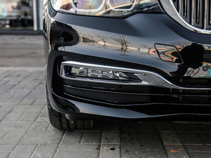 2018Ŀ 530Li xDrive Ab ^